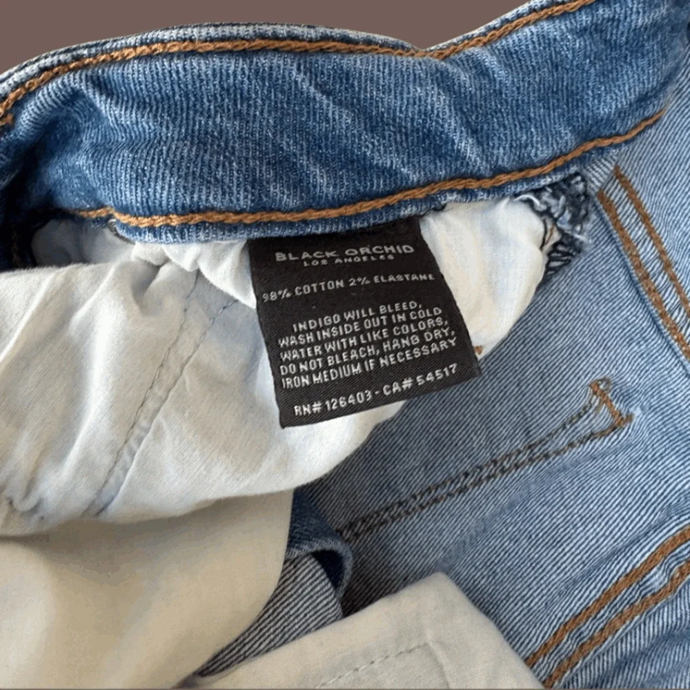 Black Orchid Skinny Flare Jeans | Medium Wash | Size 28 | Vintage-Inspired - Picture 5 of 6